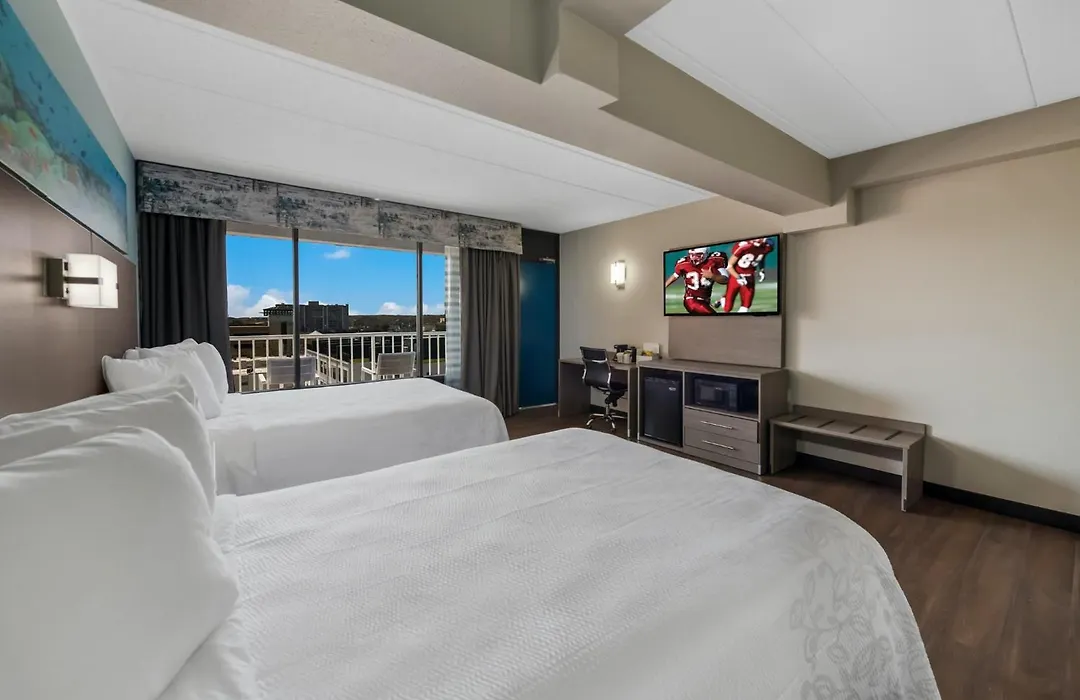 Red Roof Inn Plus & Suites Virginia Beach - Seaside-1
